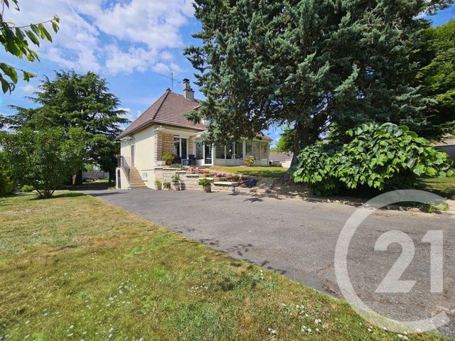 Afficher la photo en grand Maison à vendre - 6 pièces - 163,04 m2 - Estrees St Denis - 60 - PICARDIE
