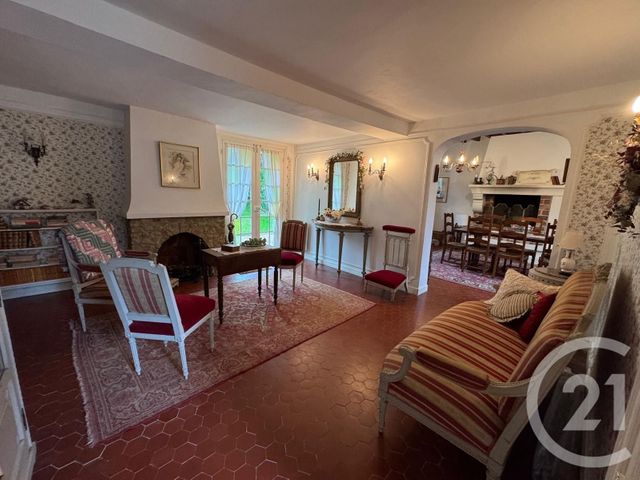 Afficher la photo en grand Maison à vendre - 9 pièces - 230 m2 - Estrees St Denis - 60 - PICARDIE