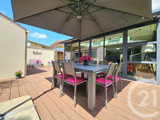 Afficher la photo en grand Maison à vendre - 8 pièces - 171 m2 - Sacy Le Grand - 60 - PICARDIE