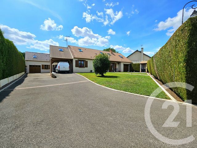 Afficher la photo en grand Maison à vendre - 8 pièces - 171 m2 - Sacy Le Grand - 60 - PICARDIE