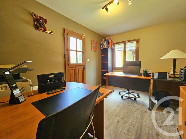 Afficher la photo en grand Maison à vendre - 8 pièces - 171 m2 - Sacy Le Grand - 60 - PICARDIE