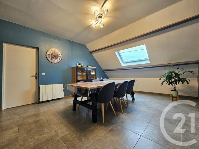 Afficher la photo en grand Appartement F3 à vendre - 4 pièces - 65 m2 - Rieux - 60 - PICARDIE