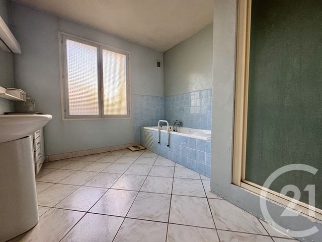 Afficher la photo en grand Maison à vendre - 6 pièces - 185 m2 - Orrouy - 60 - PICARDIE