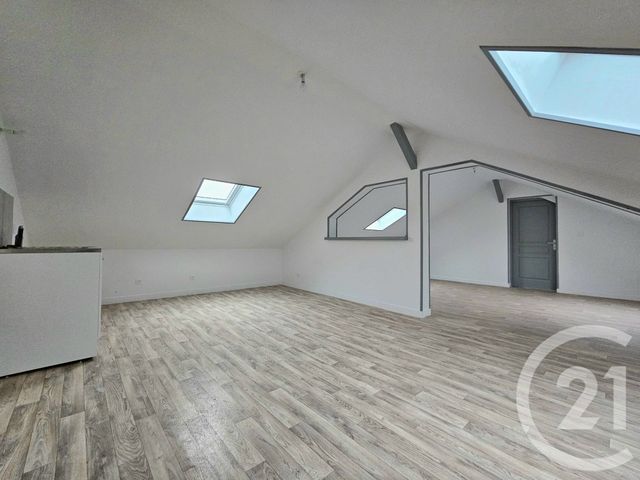 Afficher la photo en grand Appartement F2 à louer - 2 pièces - 46,41 m2 - Choisy La Victoire - 60 - PICARDIE