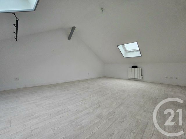 Afficher la photo en grand Appartement F2 à louer - 2 pièces - 46,41 m2 - Choisy La Victoire - 60 - PICARDIE
